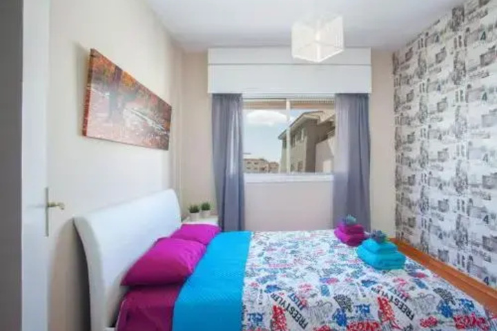 Room 2 of 12
