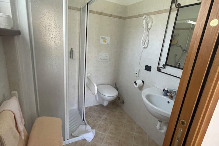 Room 14 of 54