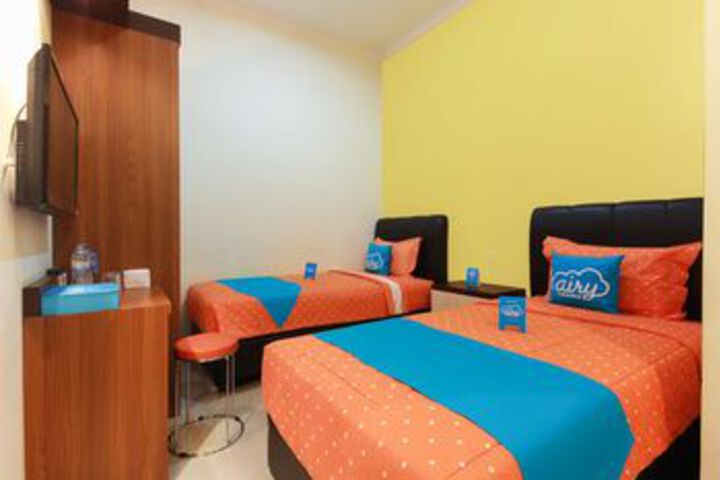 Room 9 of 20