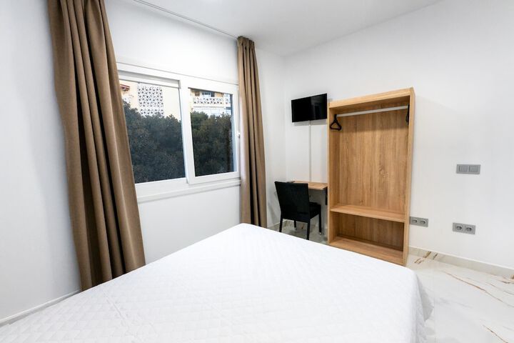Room 2 of 26
