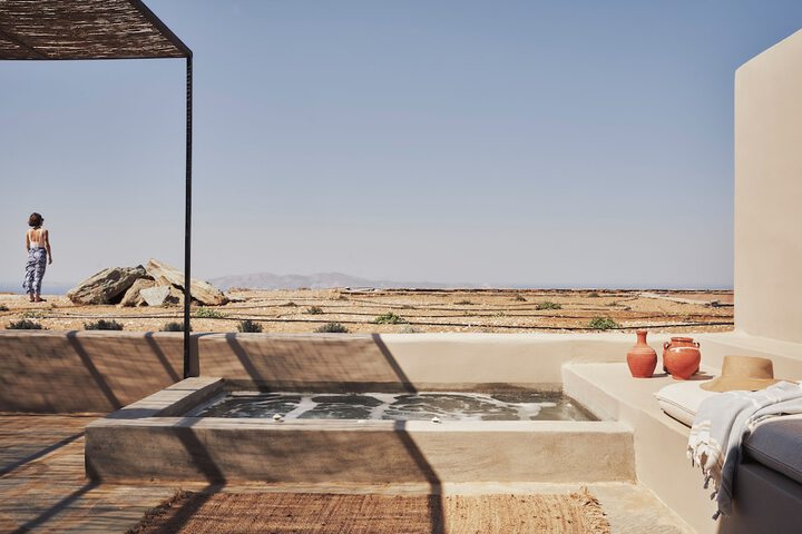 Hot Tub 56 of 79