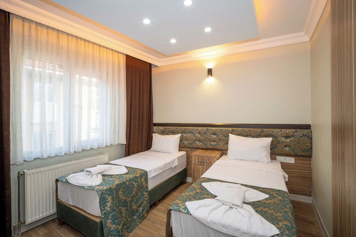 Room 35 of 90