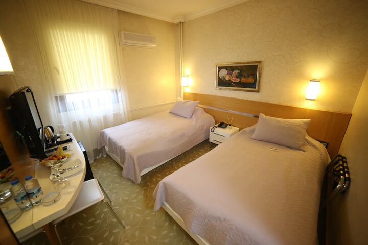 Room 8 of 46