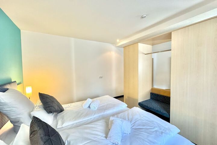 Room 20 of 63