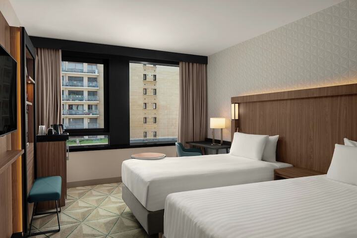 Room 15 of 128