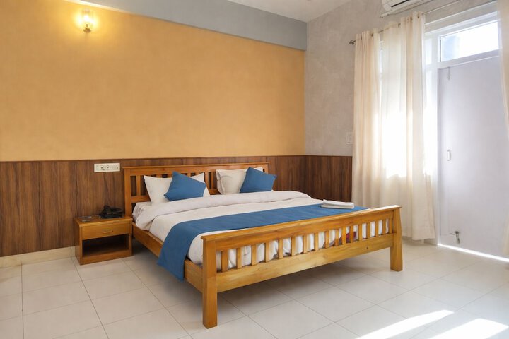 Room 3 of 6