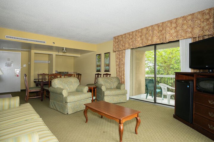 Room 19 of 36