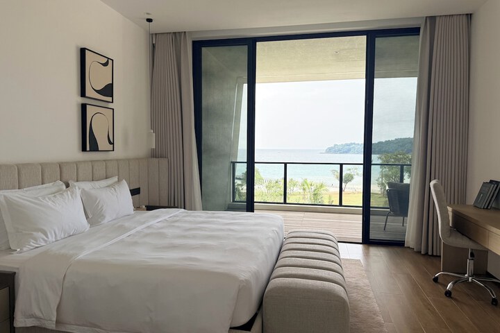 Room 64 of 163
