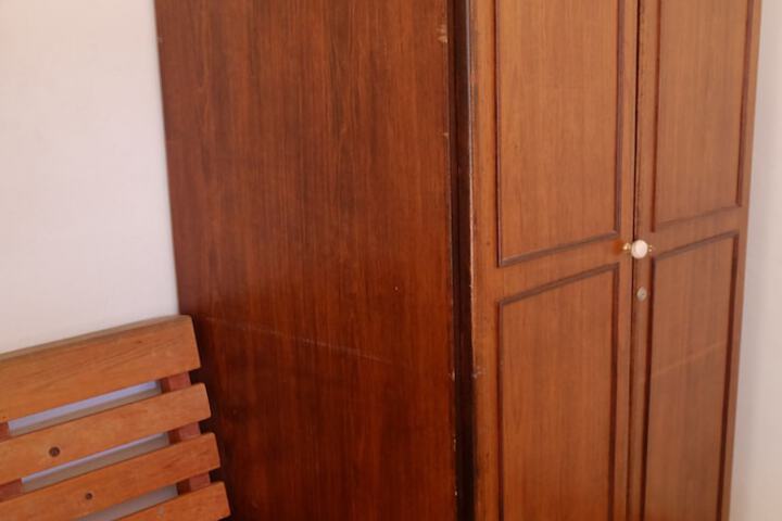 Room 8 of 24