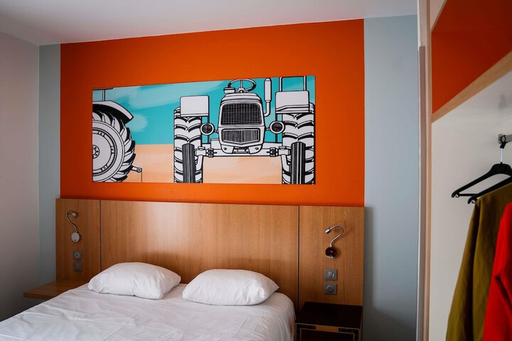 Room 7 of 36
