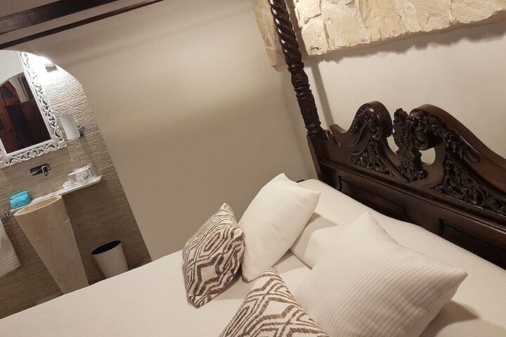 Room 41 of 106