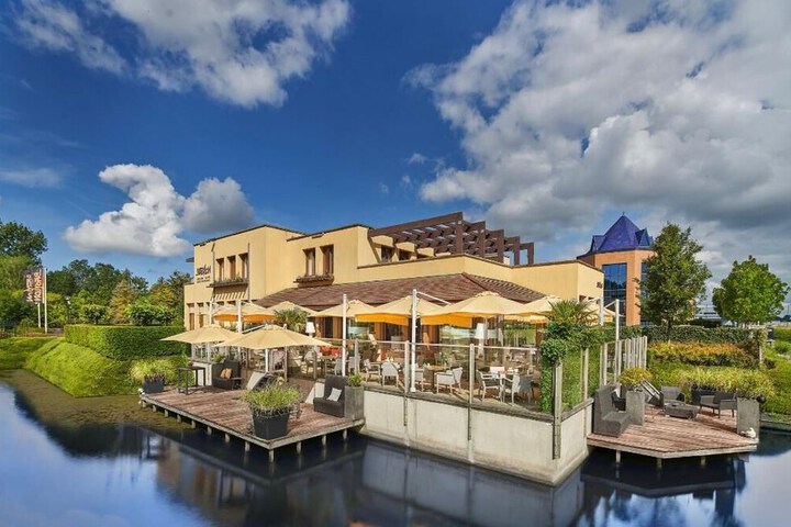 Exterior of Babylon Hotel Alkmaar-Heerhugowaard
