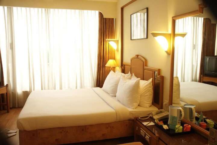 Room 5 of 21