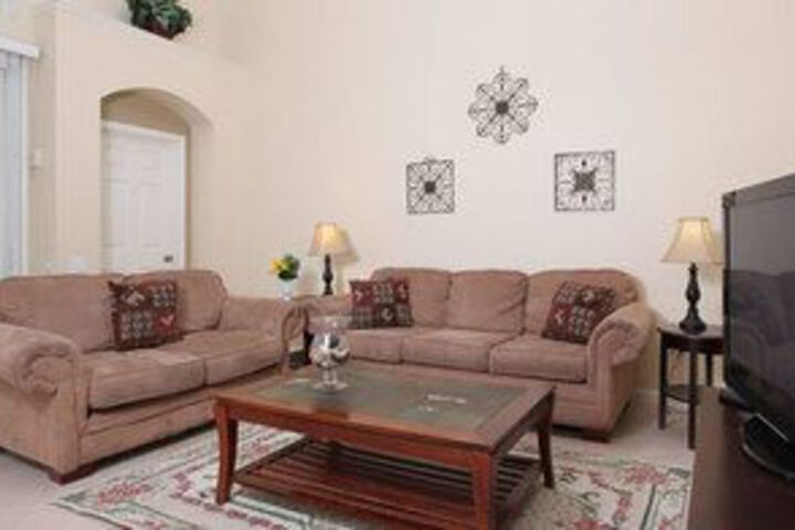 Room 13 of 21