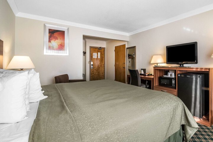 Room 7 of 29