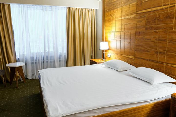 Room 33 of 54