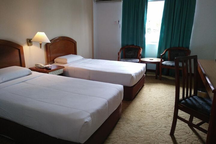 Room 19 of 64