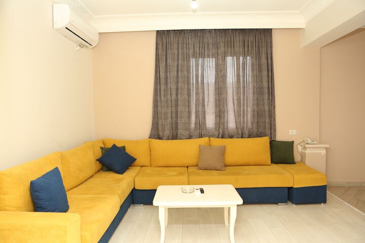 Room 9 of 26