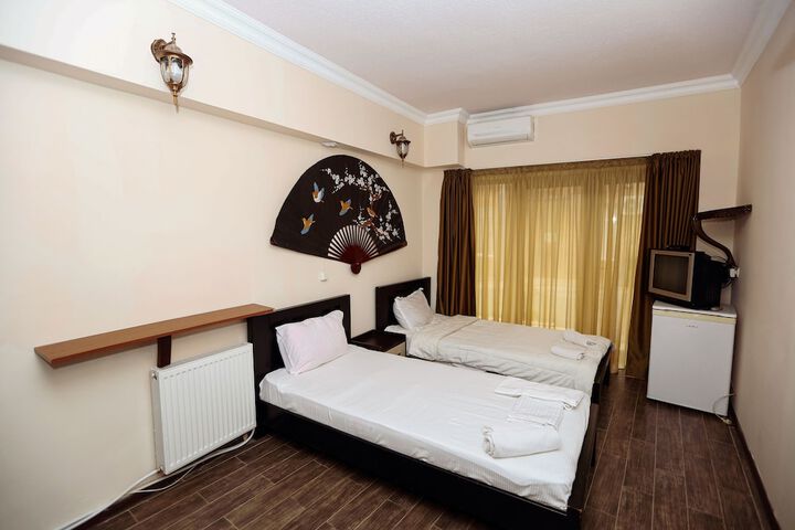 Room 36 of 107