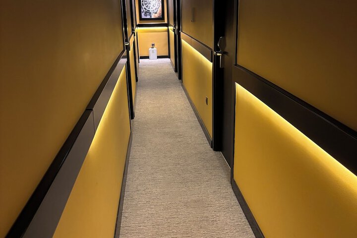 Ballroom/Hall 46 of 68