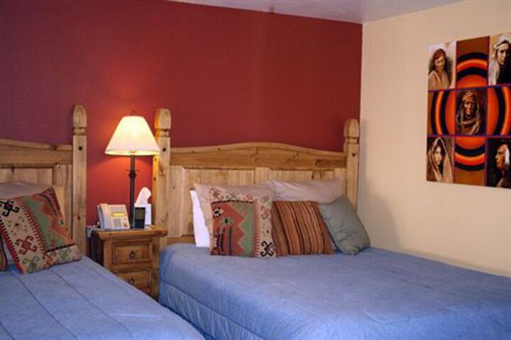 Room 9 of 31