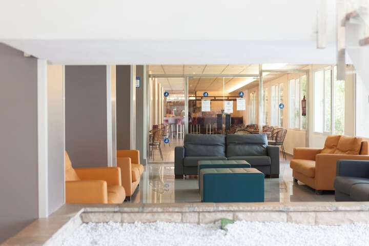 Guest Lobby