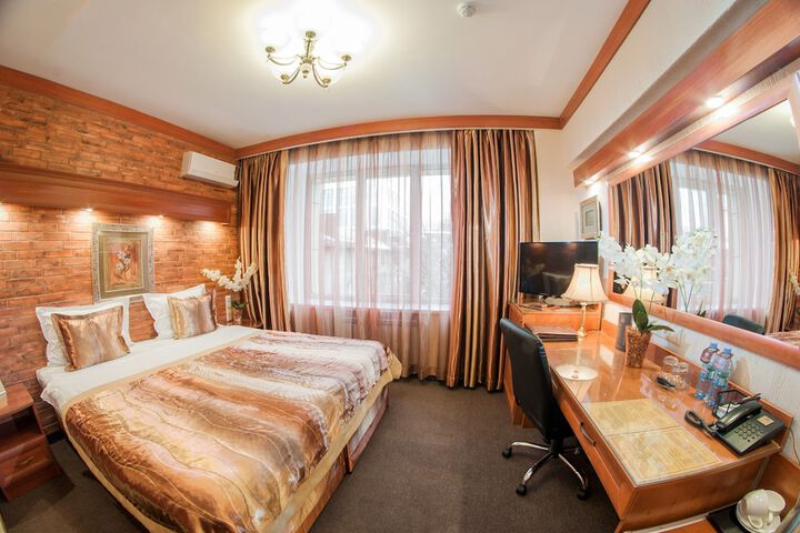 Room 20 of 112