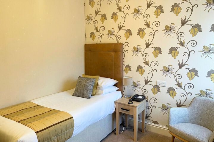 Room 67 of 146
