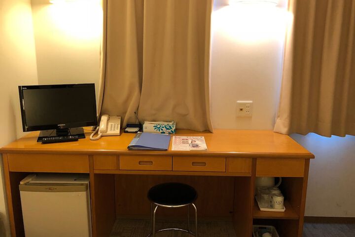 Room 9 of 20