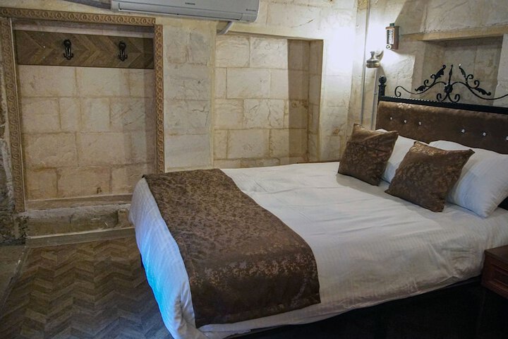 Room 14 of 51