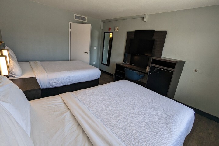 Room 46 of 99