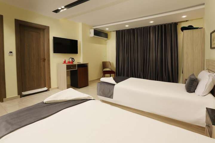 Room 26 of 59