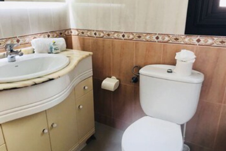 Room 4 of 26