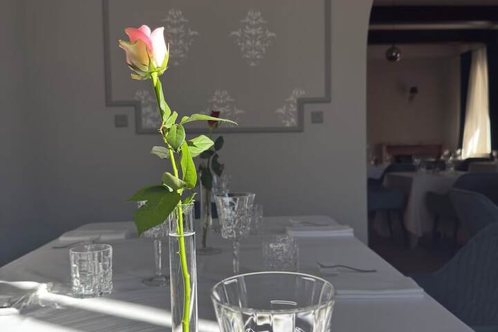 Dining 46 of 66