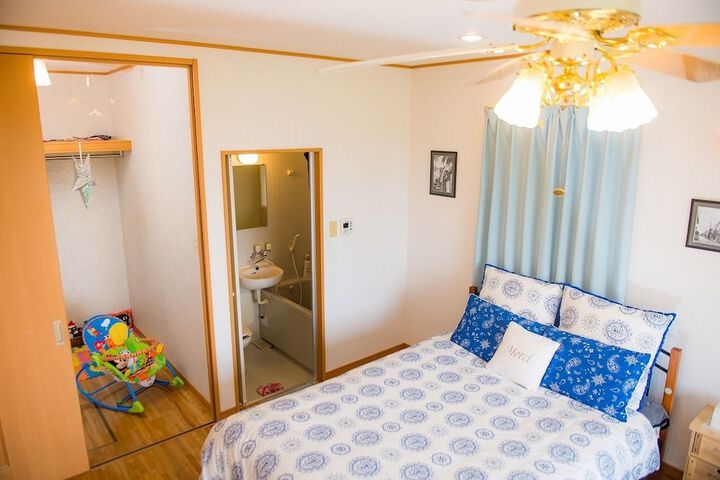 Room 2 of 41