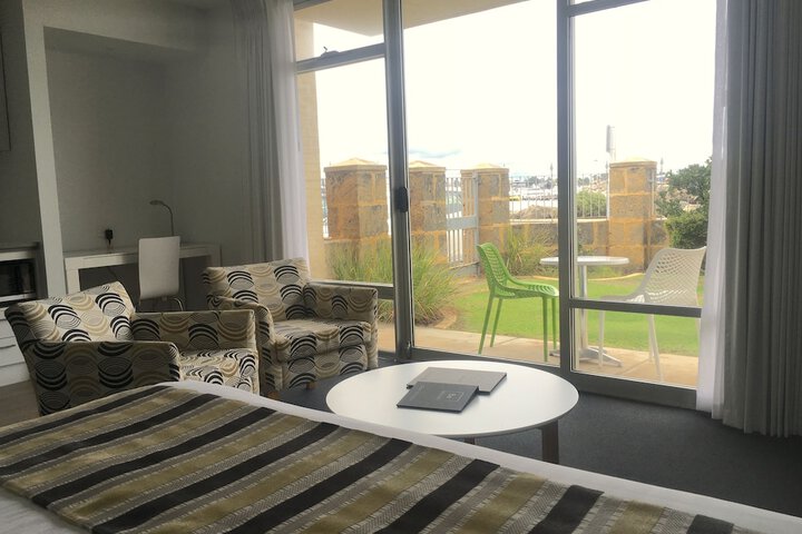 Room 35 of 59