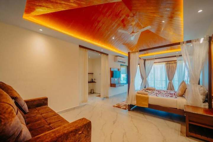 Room 28 of 54