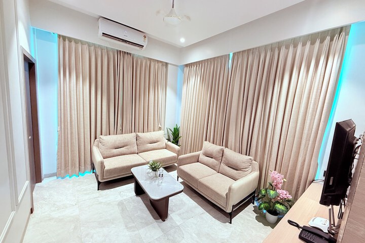 Room 43 of 63