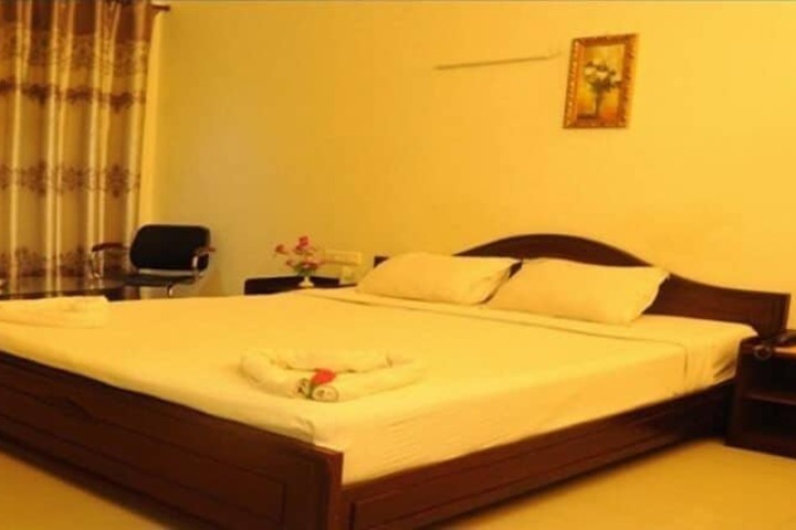 Room 4 of 18