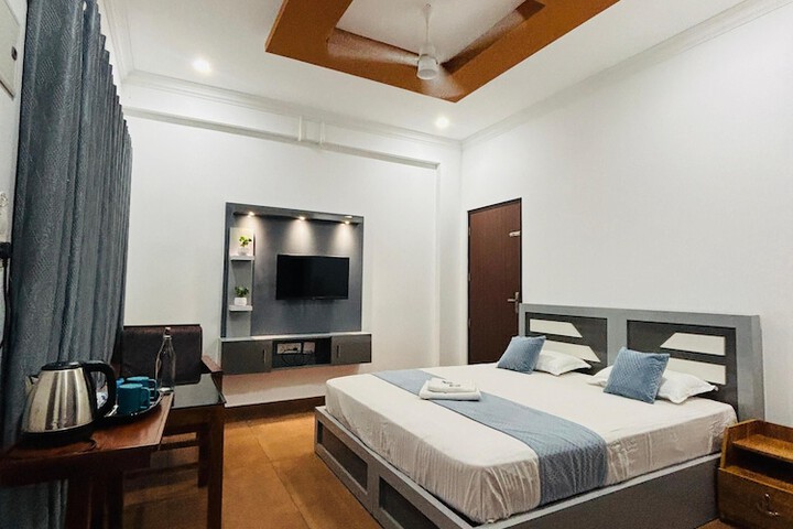 Room 10 of 23