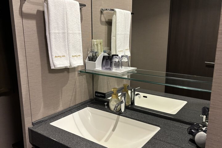 Room 52 of 155