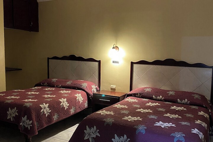 Room 21 of 72