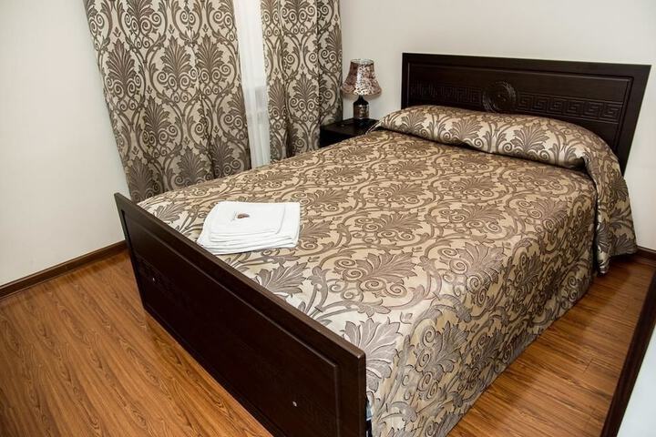 Room 20 of 38
