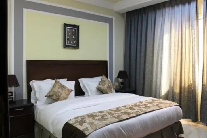 Room 7 of 22