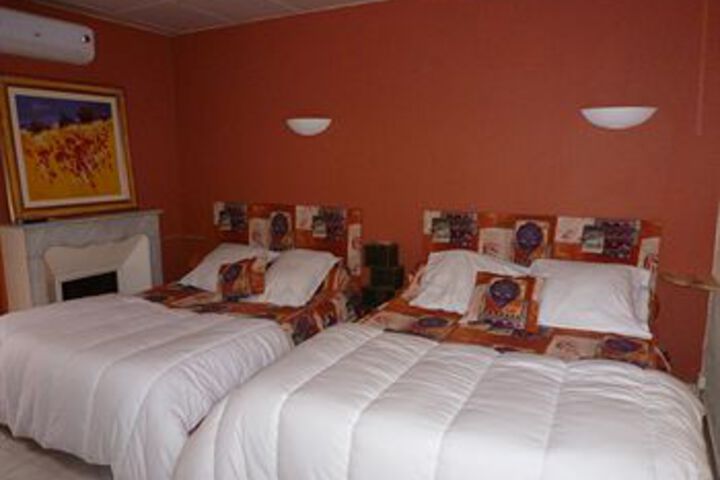 Room 10 of 49