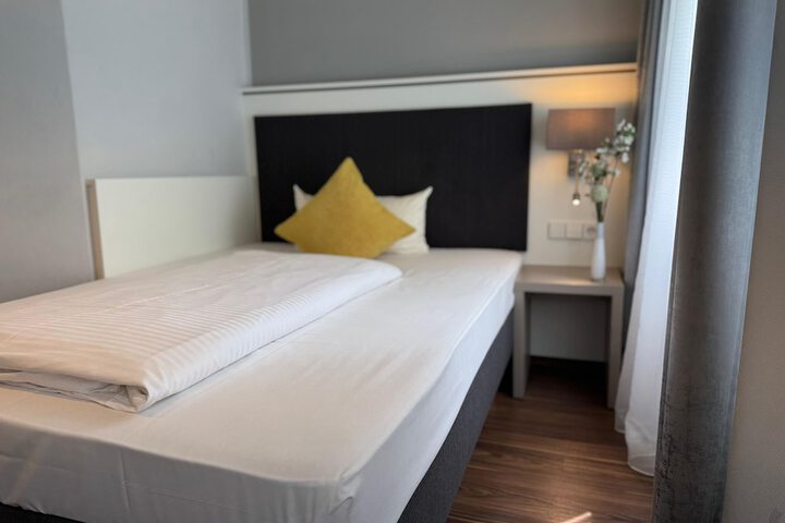 Room 43 of 78