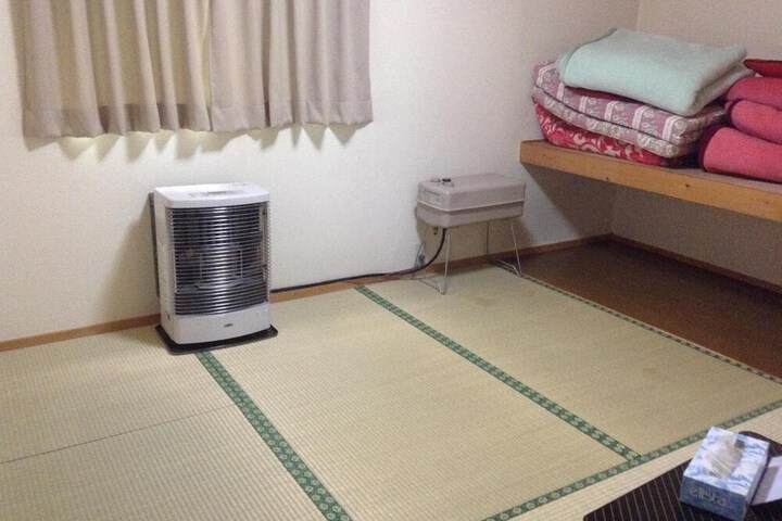 Room 11 of 39