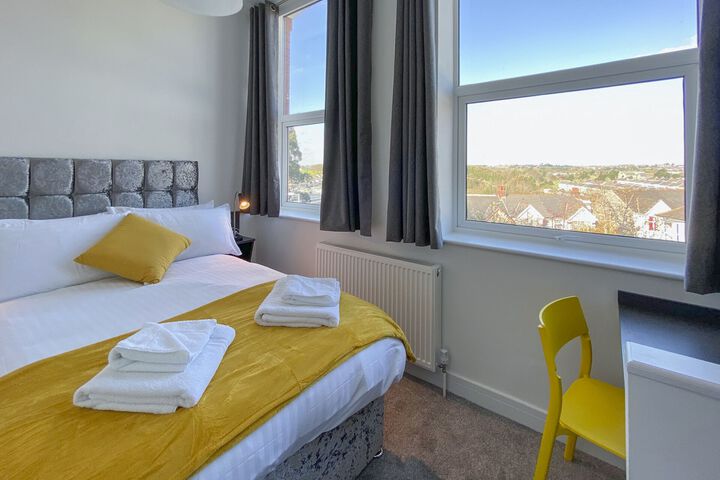 2 Bed- Victoria by Pureserviced
