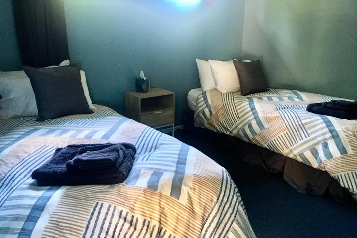 Room 2 of 13