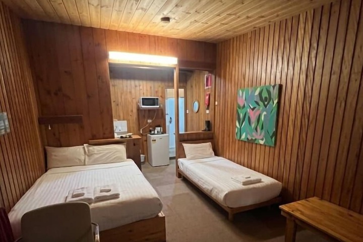 Room 48 of 109
